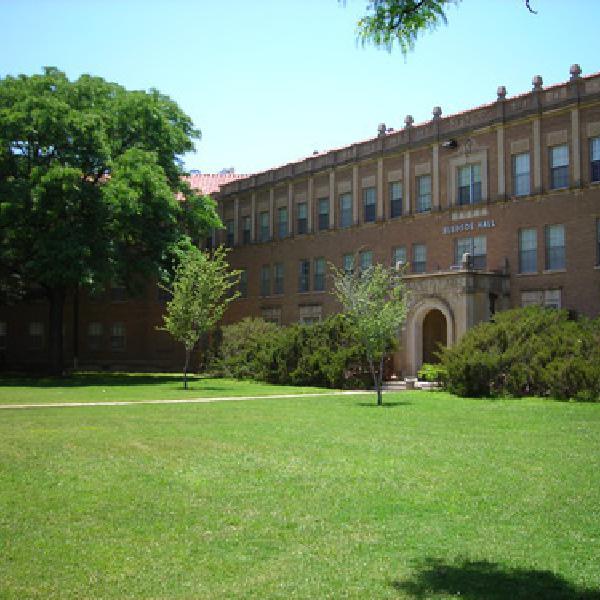 Bledsoe Hall Photo